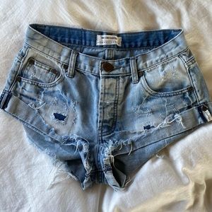 One Teaspoon Jean Shorts ✨ Size 23 ✨